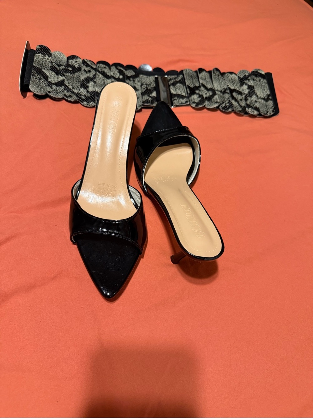Black Pointed Toe Kitten Heel Mules